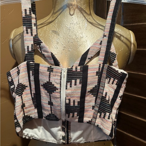 Forever 21 halter top corset style with zipper back. - Picture 4 of 6